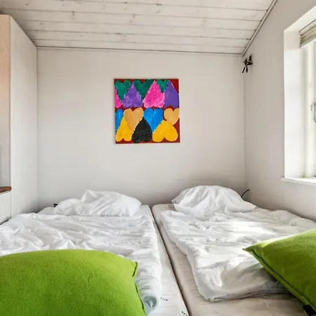 Baarde - 60m From The Sea By Interhome